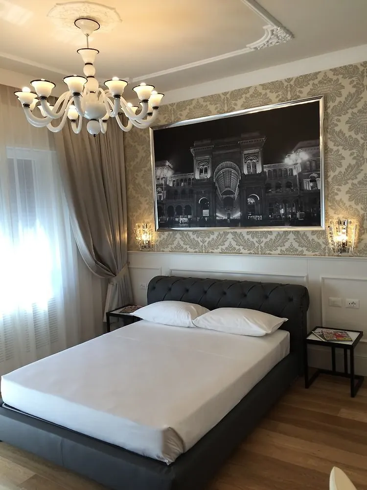 Suite Milano Duomo בית הארחה