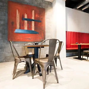 Hotel J24, Milan