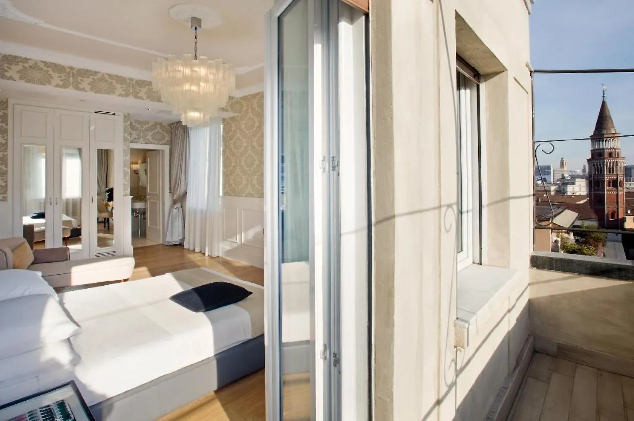 Suite Milano Duomo 2*, Milan Italy