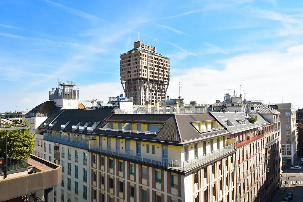 Suite Milano Duomo 2*,